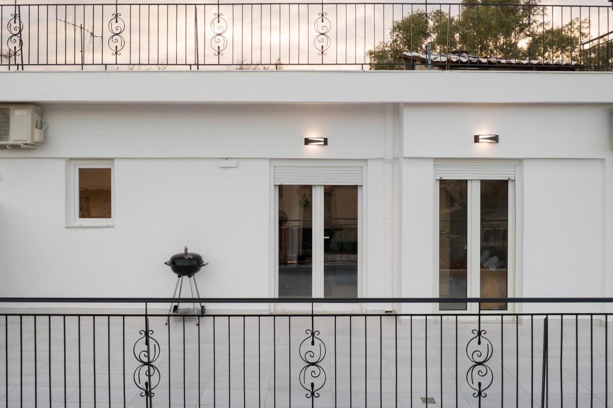 Hydra Apartment Patras Exterior foto